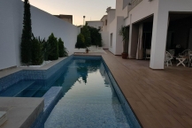 Vente d'une splendide villa avec piscine à Ennassr 1